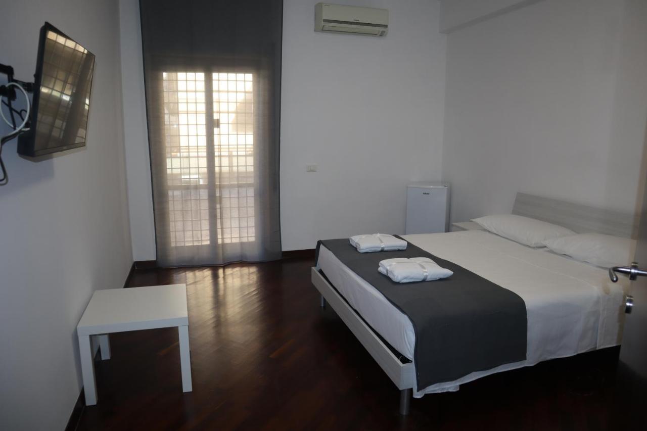 Lavinia House Appartement Ostia Buitenkant foto